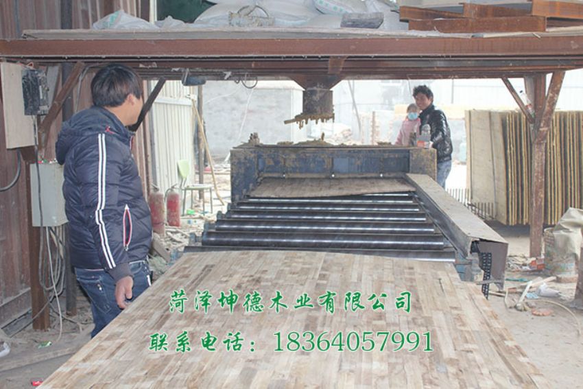 點擊查看詳細(xì)信息<br>標(biāo)題：生產(chǎn)車間 閱讀次數(shù)：868