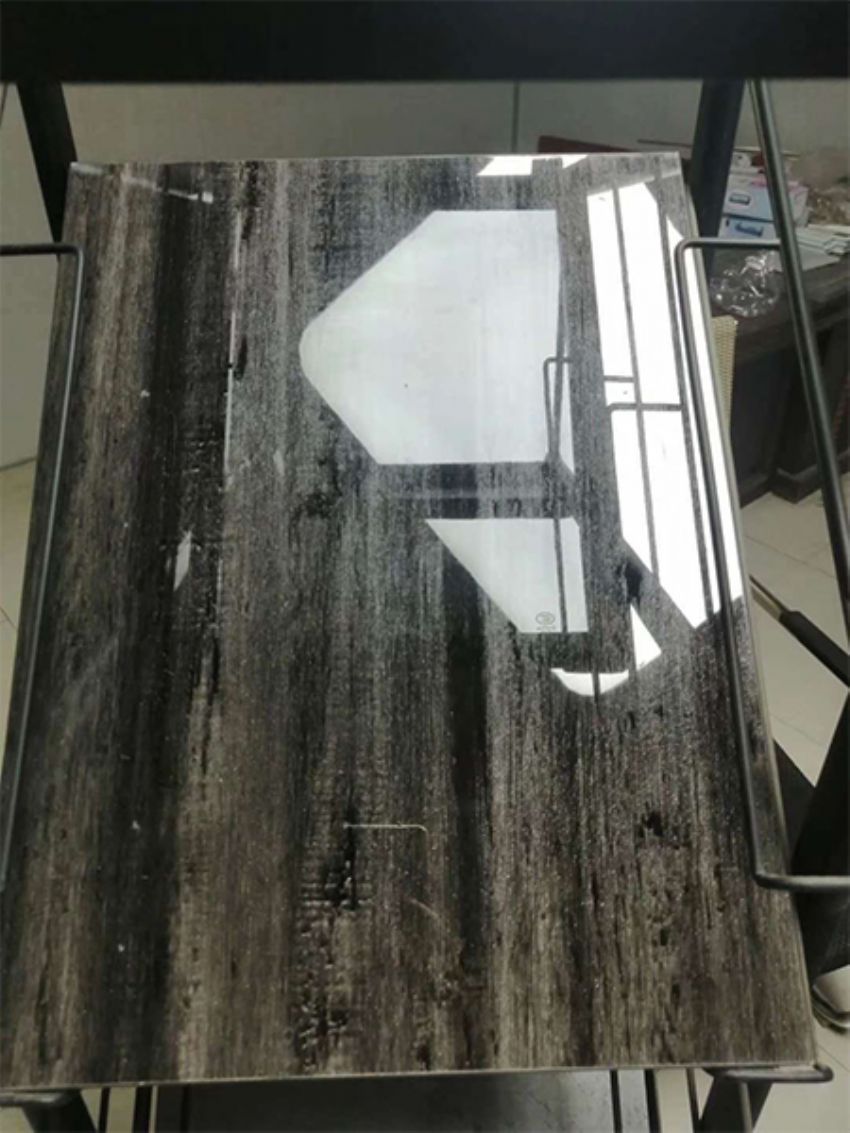 點(diǎn)擊查看詳細(xì)信息<br>標(biāo)題：水晶鏡面板 閱讀次數(shù)：983